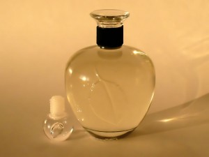 picture of perfume for hooptape.com